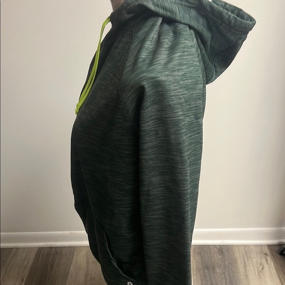 Men’s Green & Neon Yellow Hoodie! - Picture 5 of 11